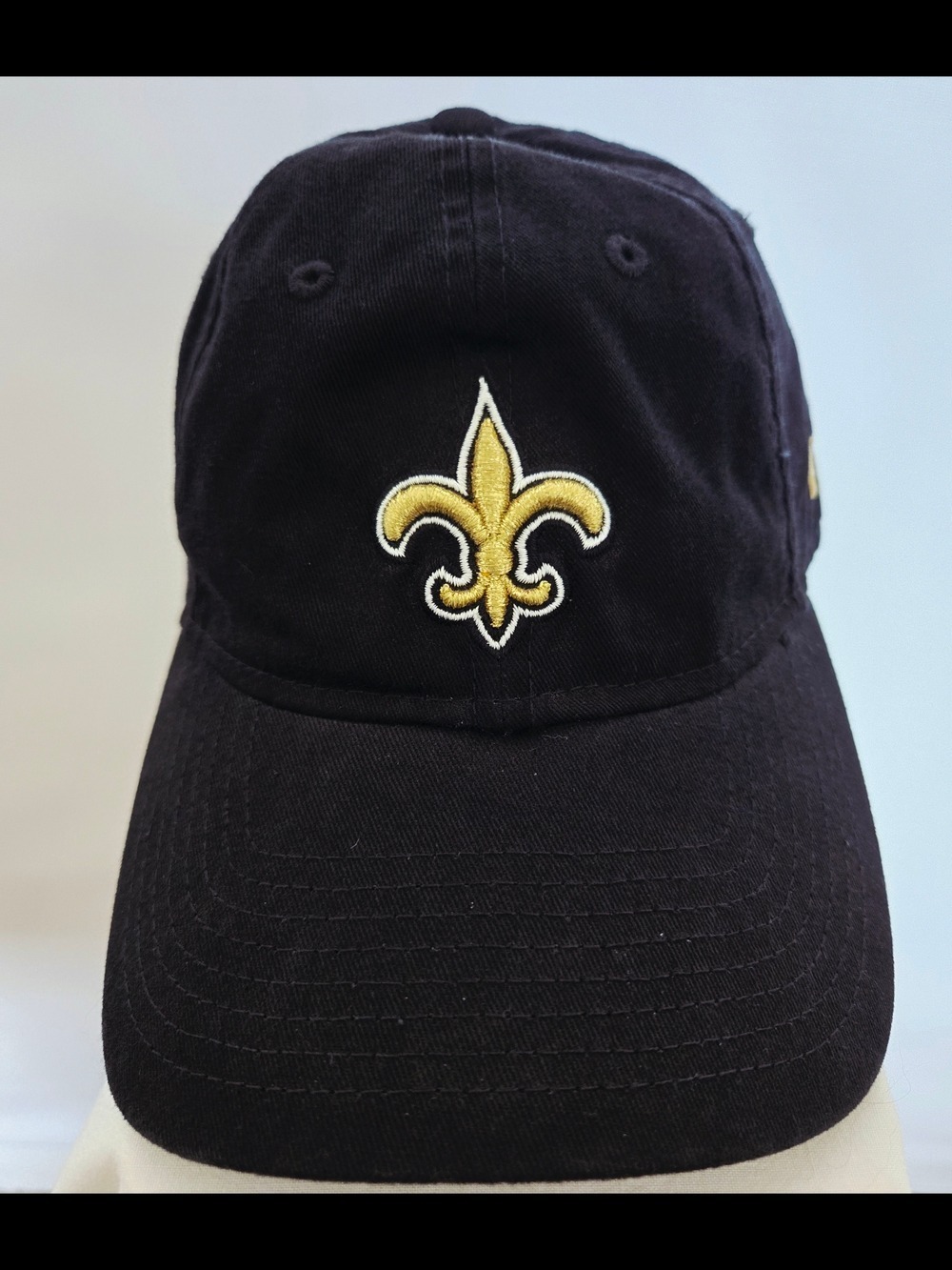 NFL NEW ERA NEW ORLEANS 'SAINTS' CAP WOMEN'S BLACK GOLD EMBROIDERED ADJUSTABLE - Picture 2 of 11
